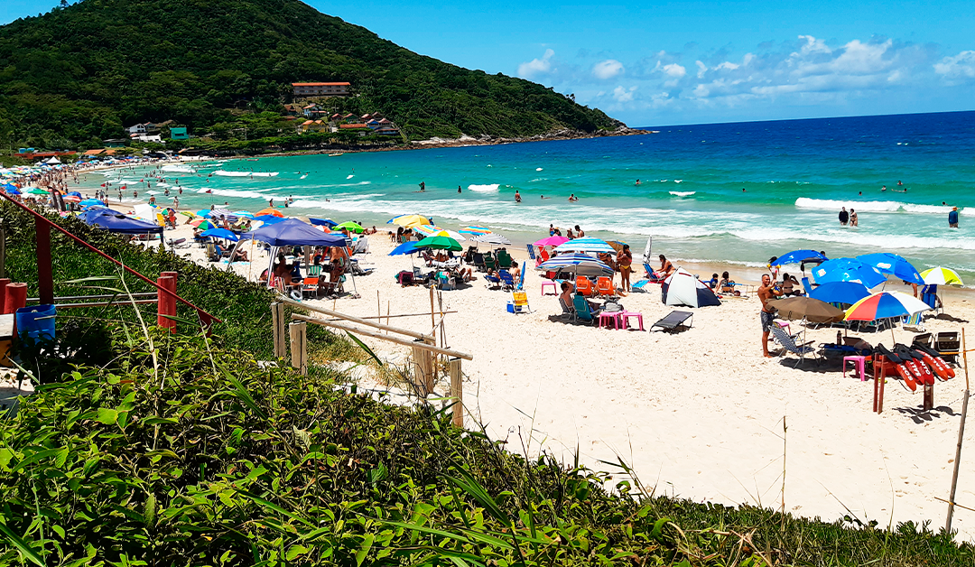 Conheça 5 das melhores praias de Santa Catarina para família  